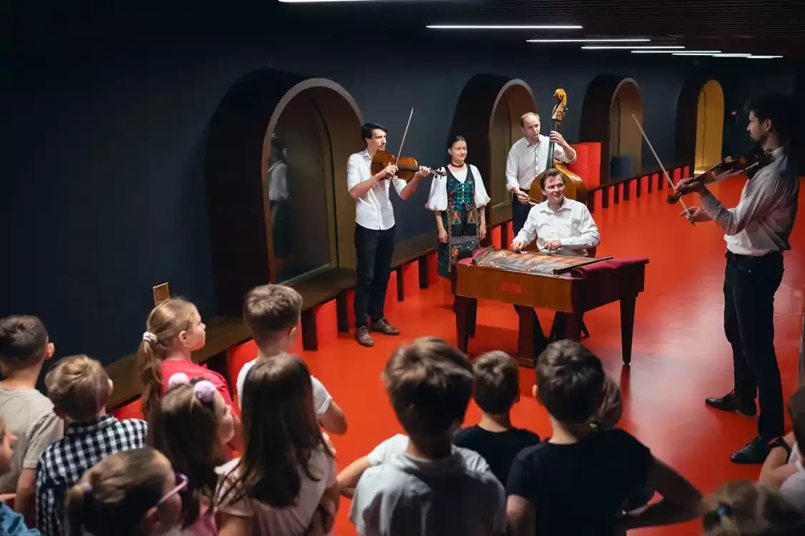 Muzikanti, co děláte?  - preview image